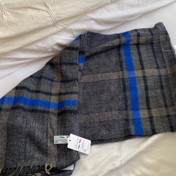 New mens scarf - Picture 1 of 1